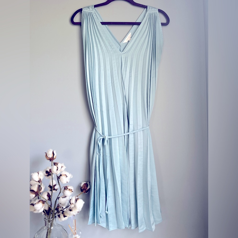 Pleated maternity dress